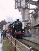 Zurckdrcken der leeren Wagen ins Werksgleis